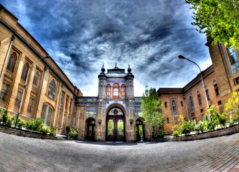 حمله موریانه ها به یک میدان دیدنی در تهران
