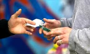 دستگیری ۱۱۰خرده فروش و معتاد متجاهر در ۱۳ لانه سیاه