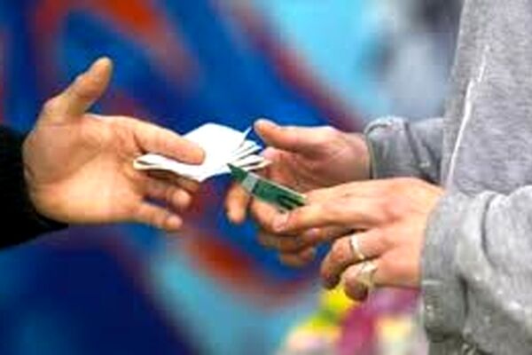 دستگیری ۱۱۰خرده فروش و معتاد متجاهر در ۱۳ لانه سیاه