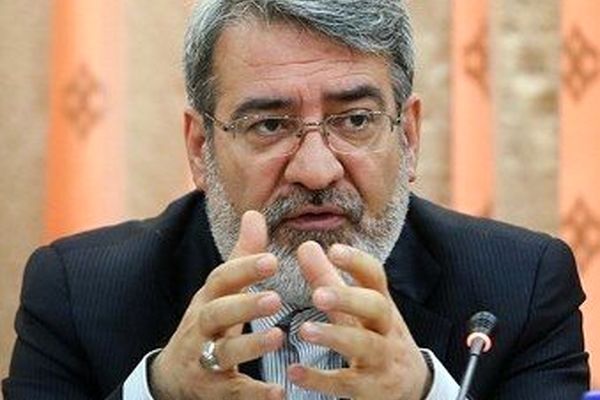 واکنش رحمانی فضلی به گشت‌های سپاه