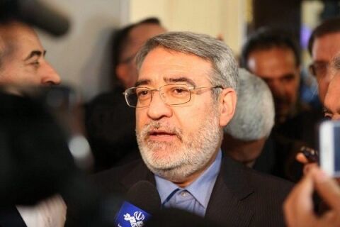 وزیر کشور: مردم آرامش خود را حفظ کنند