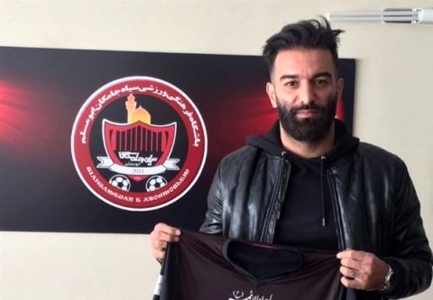 بچه غول استقلالی ها مشکی پوش شد+عکس