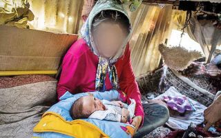 به خاطر عقاید خرافی خانواده، صورتم را سوزاندم