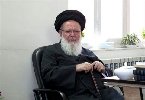 همسر مکرمه آیت الله العظمی حسینی زنجانی در مشهد دار فانی را وداع گفت