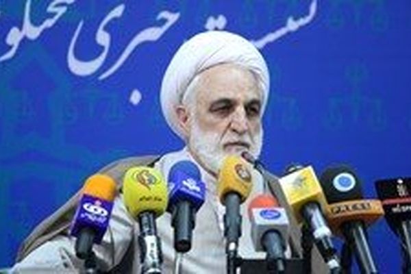 کسی که جامعه را ناامن کند یک پا و یک دستش را می توان قطع کرد