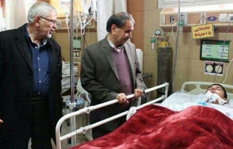 سقوط پسرجوان از سی‌و‌سه‌پل به خاطر سلفی
