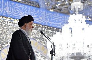 اسم ابتذال را هنر می‌گذارند/درویشی دکانی است که دشمنان درست کرده‌اند