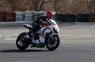 درخشش موتورسواران خراسانی در مسابقات کشوری