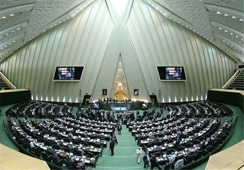 افشاگری یک نماینده مجلس: اختلاس‌گران را به بهانه ماموریت فراری می‌دهند