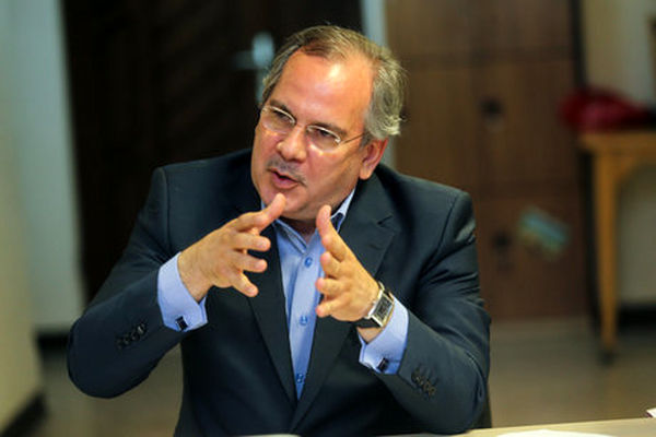 سریع‌القلم: مبنای رشد و کارآمدی، ارتباطات جهانی است