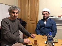 دلجویی از بازیگری که قبر پدرش تخریب شد+عکس