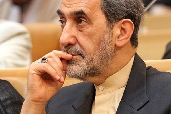 تکذیب استعفای «فرهاد رهبر» از سوی ولایتی