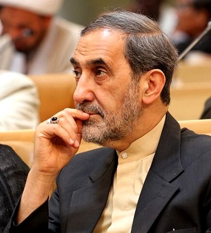 تکذیب استعفای «فرهاد رهبر» از سوی ولایتی