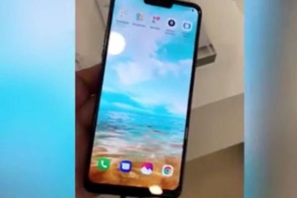 آیا ال جی کپی کار بعدی آیفون X است؟