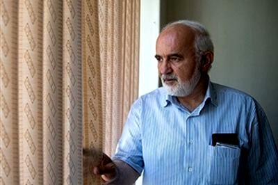 احمد توکلی: مسئولان از افشای اموالشان نترسند