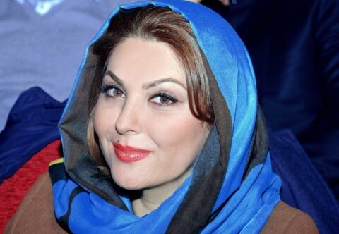 تیپ رسمی خانم بازیگر و همسرش در مراسم افتتاح رستورانش/عکس