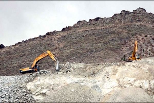 ارتفاعات جنوبی در سراشیبی تخریب