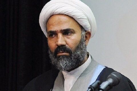 هشدار پژمانفر به آذری جهرمی