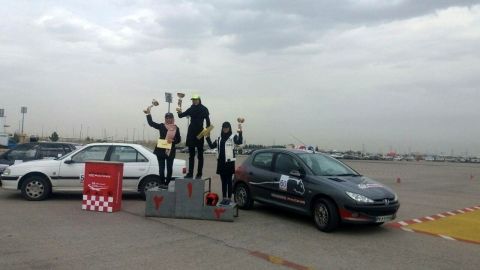 رقابت های اتومبیلرانی بانوان خراسان رضوی