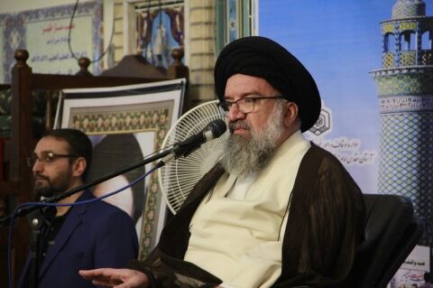 مراسم لحظه تحویل سال در 103 بقعه متبرکه خراسان رضوی برگزار شد