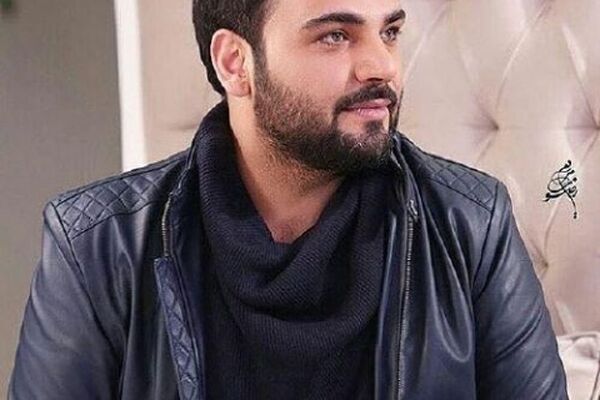 حمله تند خواننده معروف به احسان علیخانی