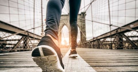 چگونه صحیح راه برویم ؟ ۹ نکته صحیح راه رفتن