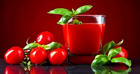 ۱۰ آبمیوه مفید برای لاغری و سم‌زدایی از بدن