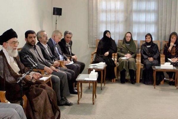 نسبت یکی از داوران جشنواره فجر با رهبر معظم انقلاب چیست؟