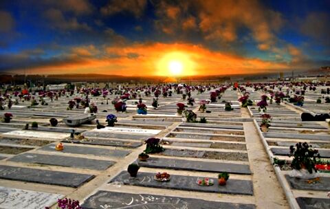 زنده شدن 3 مُرده در قبرستان!
