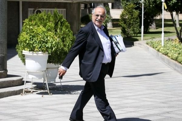 وزیر اقتصاد: به زودی به ریل باثبات اقتصاد بازمی‌گردیم