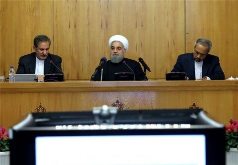 مصوبه دولت درباره بازار ارز: واردات بدون ثبت سفارش ممنوع شد