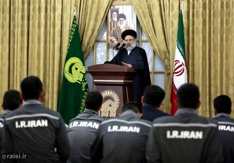 حجت‌الاسلام رئیسی: ﻓﺘﻮت، غیرت و ایمان از ویژگی‌های ورزشکاران ایرانی است