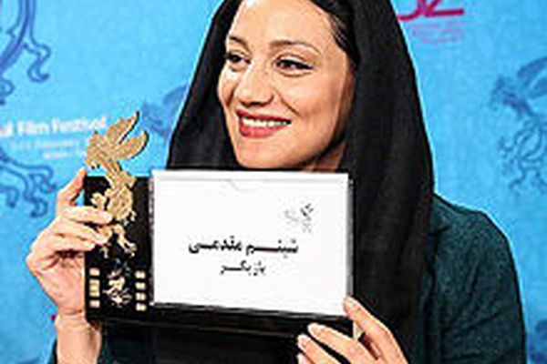 واکنش زن ایرانی به عکسی جنجالی+عکس