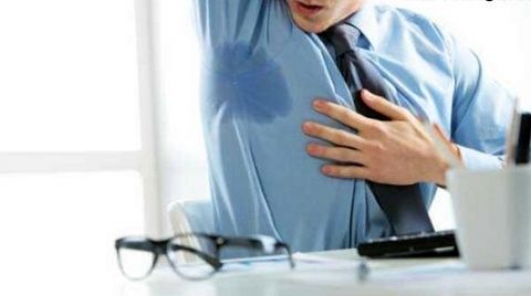 نحوه پاک کردن لکه ها از روی لباس