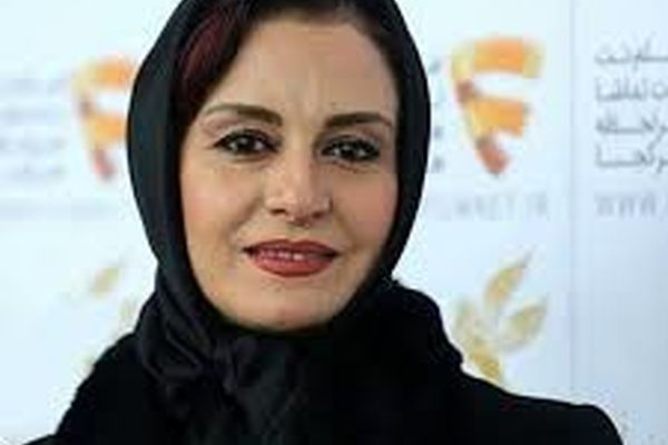 دست ندادن «مریلا زارعی» با مرد چینی سوژه شد