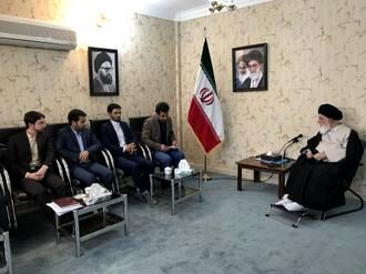 امروز انقلاب به جایی رسیده است که دل امریکا و دشمنان در سینه هایشان می لرزد
