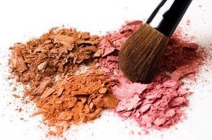 زیبایی تقلبی به قیمت صدمات کبدی و ریزش مو!