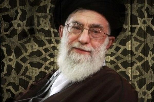 رهبر انقلاب: مسلمانان مقابل زورگویی آمریکا بایستند
