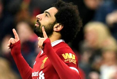 خواستگاری هوادار لیورپول از محمد صلاح از سکوی ورزشگاه
