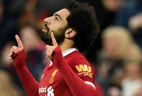 خواستگاری هوادار لیورپول از محمد صلاح از سکوی ورزشگاه