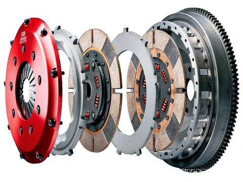 چگونه بدون گرفتن کلاچ دنده عوض کنیم؟