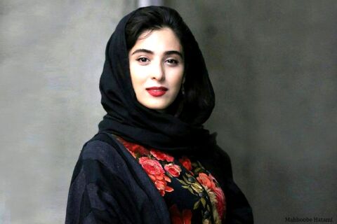 پوشش خانم بازیگر غوغا به پا کرد!