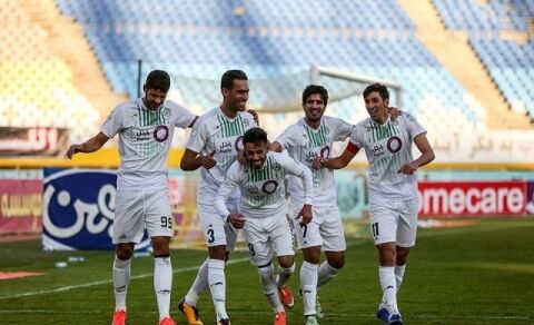تصمیم جنجالی باشگاه ذوب آهن برای دیدار با استقلال در لیگ قهرمانان