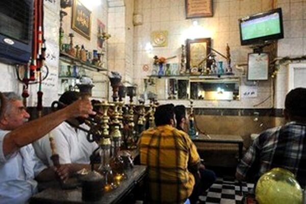 برخورد با واحدهای چایخانه زیرزمینی