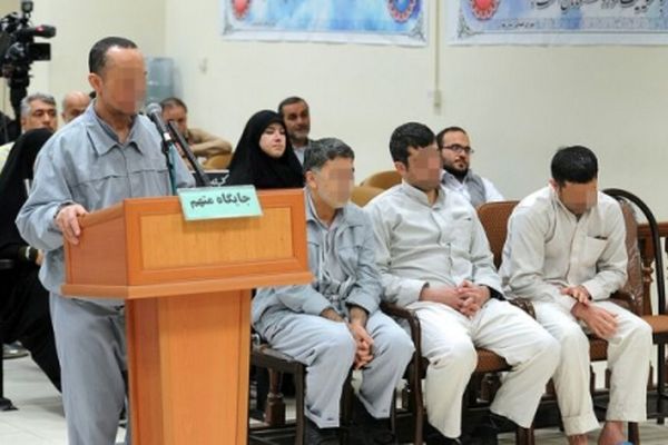 ارتباط تلگرامی عوامل حمله تروریستی به مجلس و حرم امام راحل/ متهمی که برای کاهش مجازات نقش خود را به راننده ساد