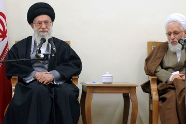 پیام تسلیت رهبر انقلاب برای درگذشتِ امام جمعه شیراز