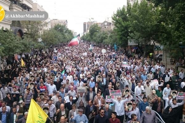 راهپیمایی مردم مشهد در پاسخ به توهین های رئیس جمهور آمریکا