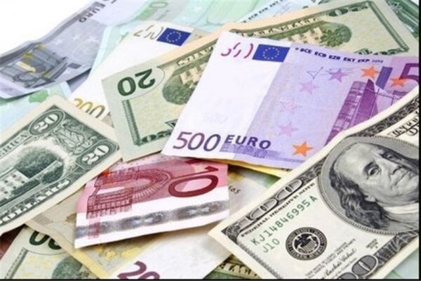 کاهش قیمت ۱۵ ارز بانکی/ افزایش قیمت یورو و پوند
