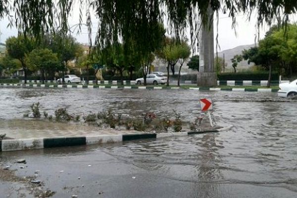 احتمال تگرگ، آبگرفتگی و سیلاب در برخی استان‌ها
