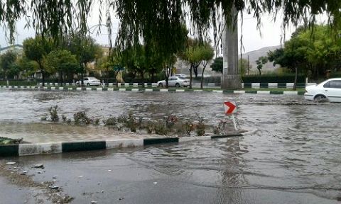 احتمال تگرگ، آبگرفتگی و سیلاب در برخی استان‌ها